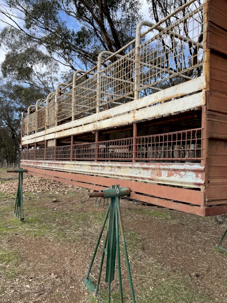 2 deck stock crate 
