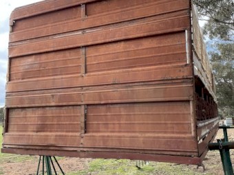 2 deck stock crate 