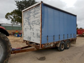 Dog Trailer