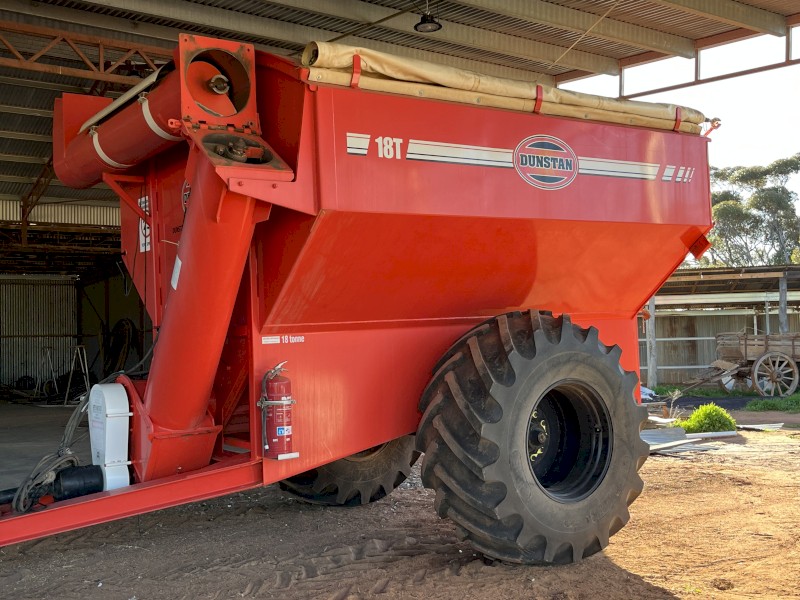 2012 Dunstan 18T Chaser bin