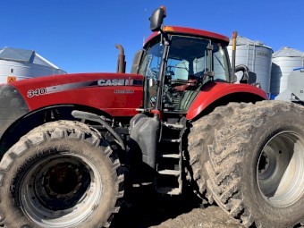 2012 Magnum 340 Tractor