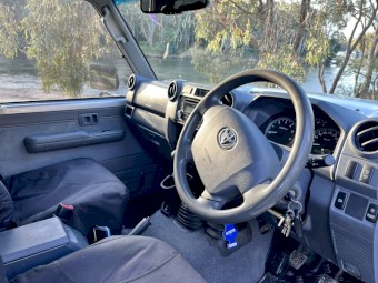 2017 Toyota Land Cruiser GXL
