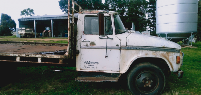Dodge D5N 400 Tabletop Truck