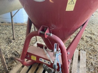 Silvan 500 Spreader
