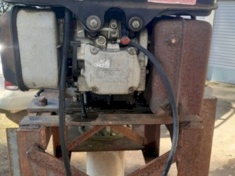 Batescrew 9" pump with Hatz Motor