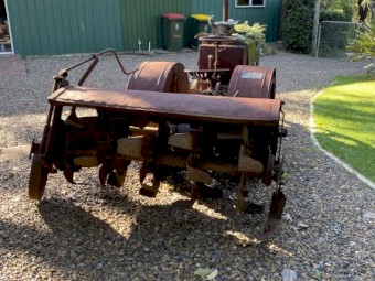 Howard D.H.22 Rotary Hoe Tractor