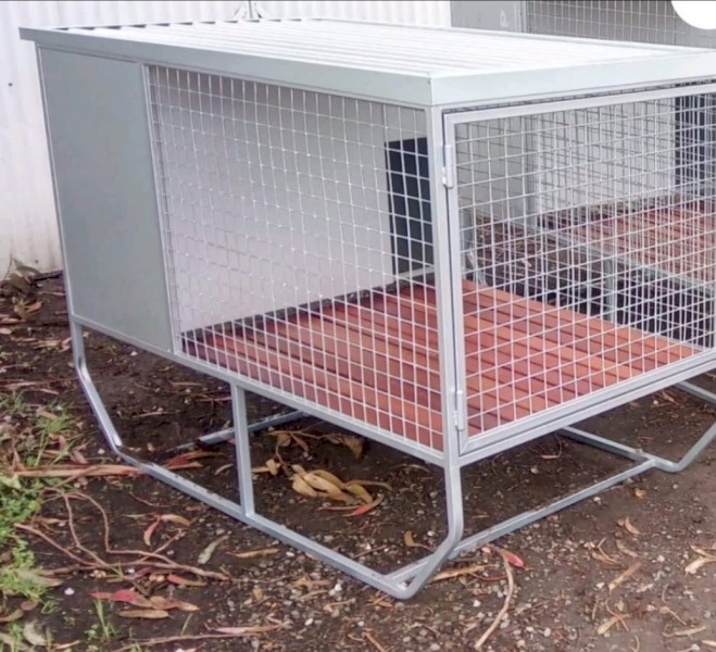 Dog Kennels raised Single