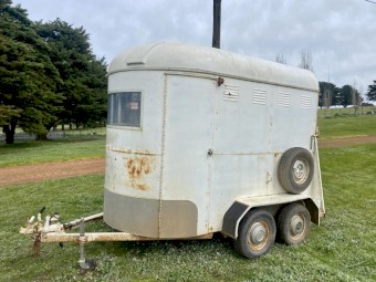 Coachman float 