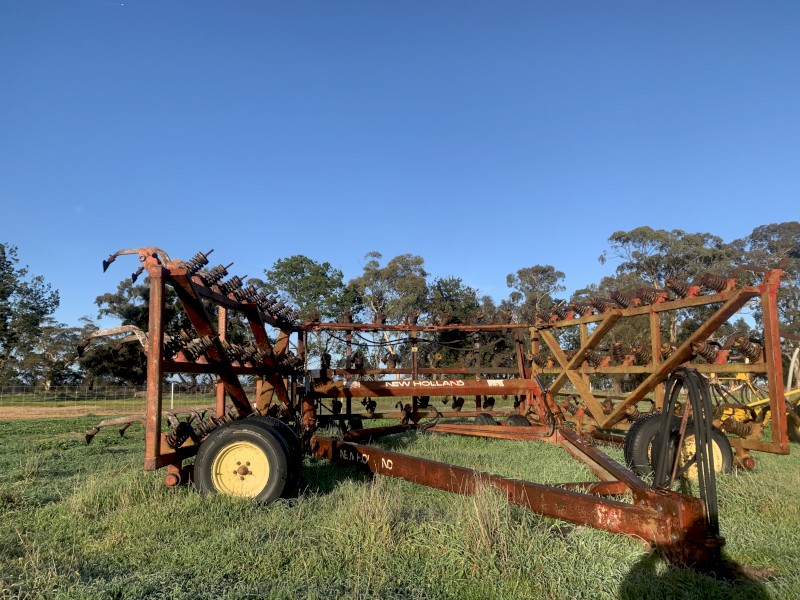 New Holland 40’ bar