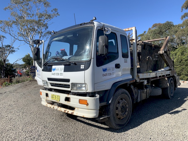 2007 Isuzu FVR Skip Truck 9 Tonne Lifter