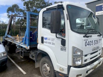 2012 Isuzu FFR 500 Skip Truck