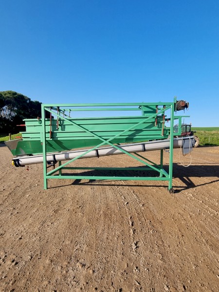 Dickens Riddles Chaff Cutter &  Auger   ****REDUCED PRICE****