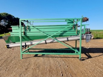 Dickens Riddles Chaff Cutter &  Auger   ****REDUCED PRICE****