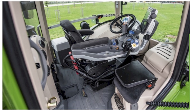 WANTED Reverse Drive Fendt Tractor