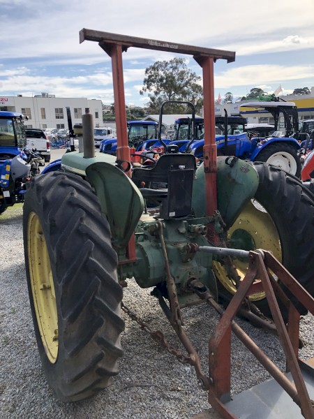 John Deere 2020 