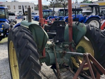 John Deere 2020 