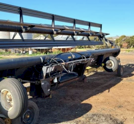 1994 Case IH 1660 Header with 30ft MacDon Draper Front on Trailer