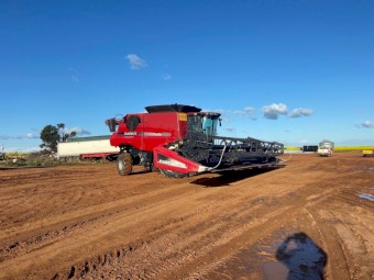 2013 Case 9230 Header with 2013 45ft Macdon Front and Trailer