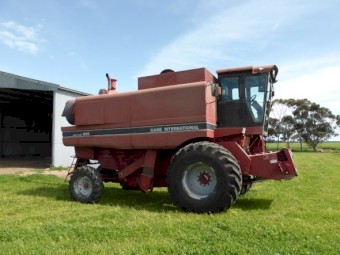 1993 Case IH 1666 Header (not 1660)  with 1010   25' Tyne reel front.