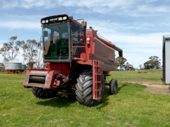 1993 Case IH 1666 Header (not 1660)  with 1010   25' Tyne reel front.