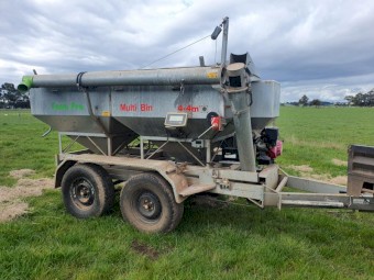 2016 Farm Pro Multi Bin Grouper and Grain Feeder