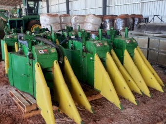 2007 John Deere Pro-12 VRS cotton picker heads