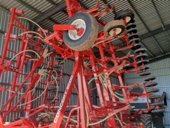 2020 Morris Concept 2000 Air Seeder Bar