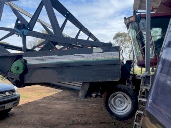 Macdon 960 36ft front