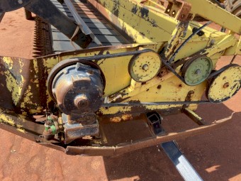 TX36 New Holland header