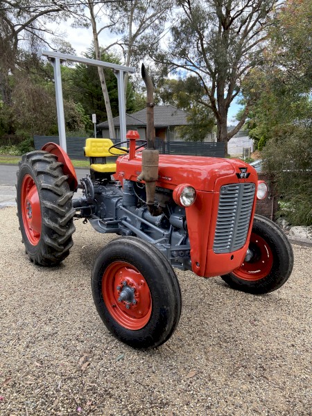 Massey Ferguson Fe35