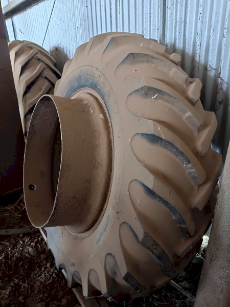 Clip-on Outer Dual Wheels