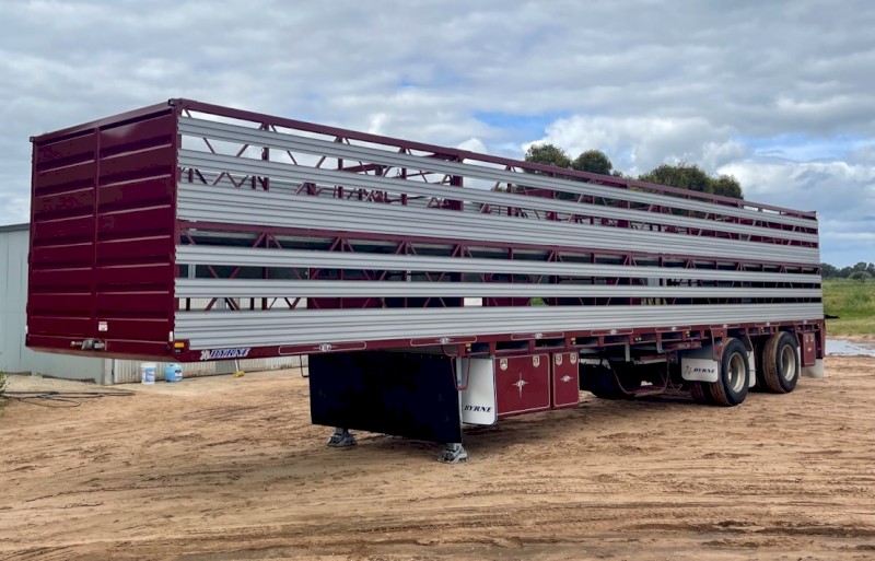 2021 Byrne 45ft 2x1 Livestock Trailer