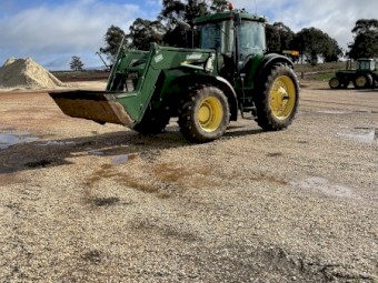 2005 John Deere 7820 with Challenge Front End Loader