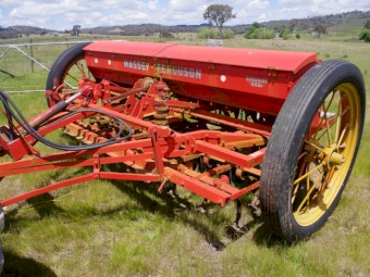 Massey Ferguson Sunshine 500 16 run Combine