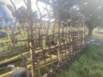 Coolamon 40ft hydraulic harrows 