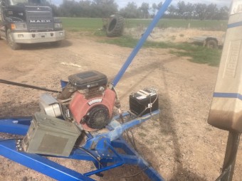 Brandt 835 Auger