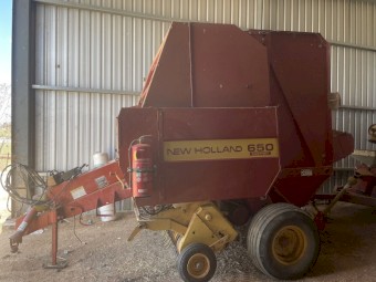 New Holland 650 Fastnet Round Baler