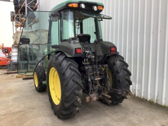 John Deere 5525 Vineyard/Orchard Tractor