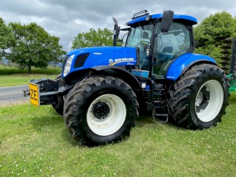 2013 New Holland T7.270 FWA Tractor