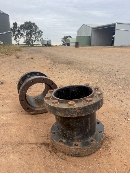 CNH/NH Dual Spacers 