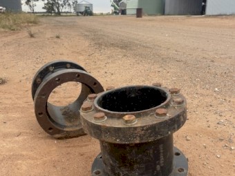 CNH/NH Dual Spacers 