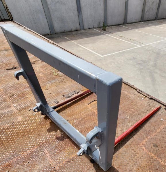 Euro Hitch Heavy Duty Hay Forks