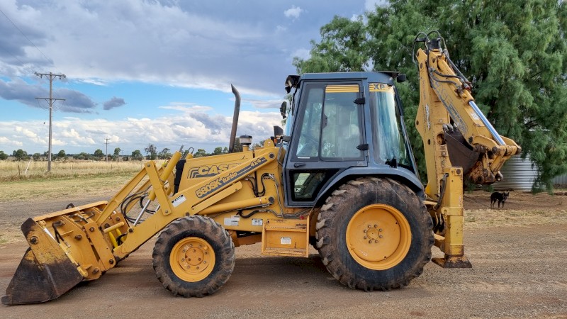 Under Auction - (A229) 1995 Case 580 SK 4WD Backhoe *Price Reduced* 