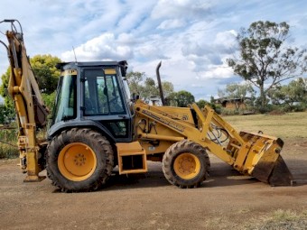 Under Auction - (A229) 1995 Case 580 SK 4WD Backhoe *Price Reduced* 
