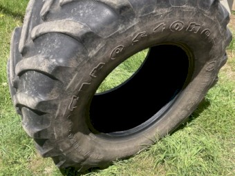Firestone 480/65R24 Tyre