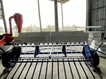 16 row Davimac Pasture seeder