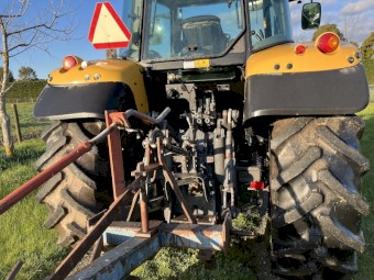 2012 Challenger MT475B Tractor with Quickie Loader