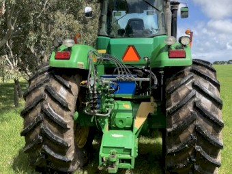 2004 John Deere 9320 Tractor