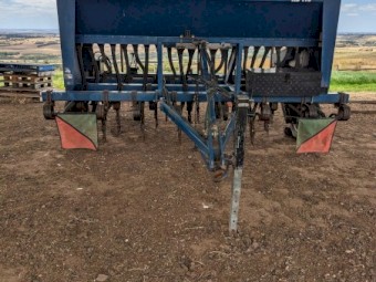 2013 Agrowplow Agrowdrill AD110 Seed Drill