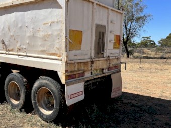 Johnston Tipper